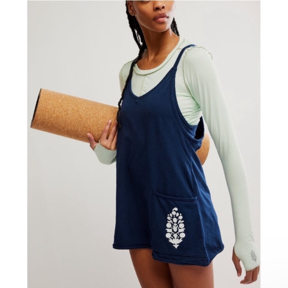 FP MOVEMENT Hot Shot Logo Mini Dress in Midnight Navy Combo size XS